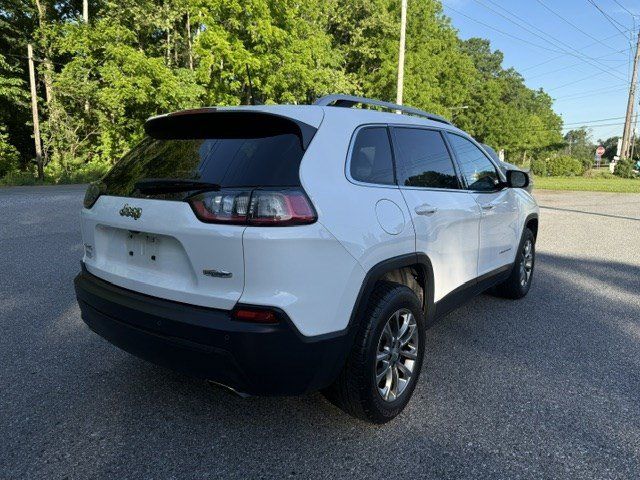 Used 2019 Jeep Cherokee Latitude Plus AWD/4WD image 5