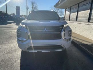 Used 2022 Mitsubishi Outlander SEL video 2
