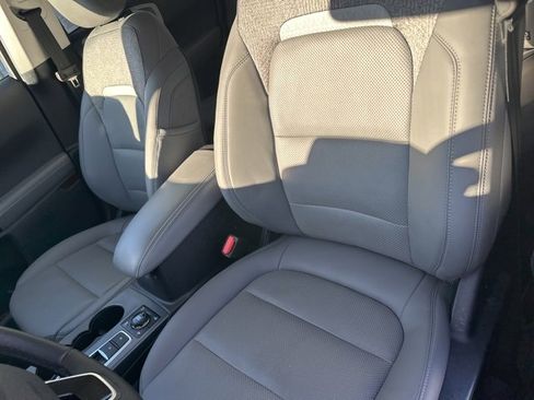 Used 2025 Ford Bronco Sport Badlands image 21