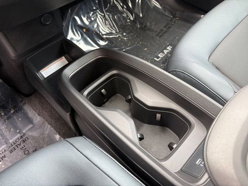 New 2026 Nissan Leaf Platinum+ image 22