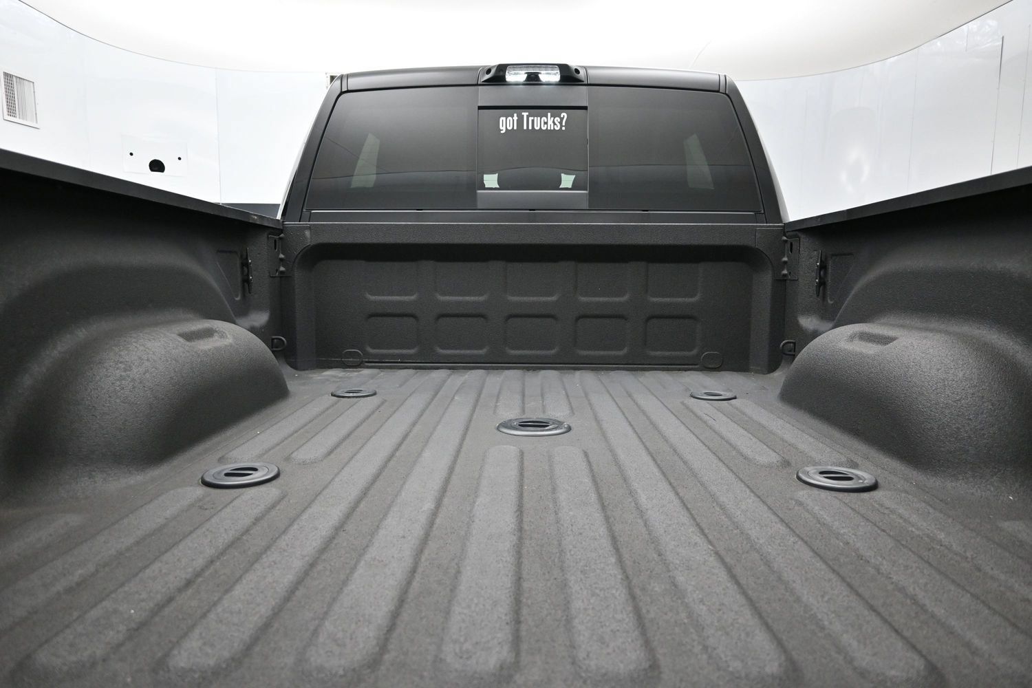 Used 2024 RAM 2500 Limited AWD/4WD image 7