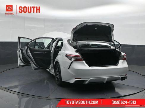 Used 2024 Toyota Camry SE FWD image 52