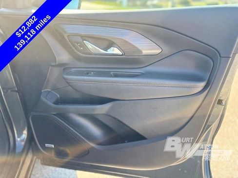 Used 2019 GMC Terrain SLT w/ Preferred Package AWD/4WD image 24