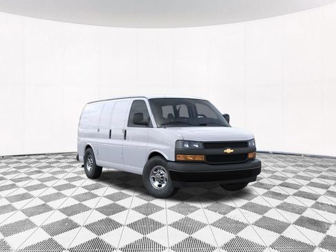 New 2026 Chevrolet Express 2500 w/ Driver Convenience Package RWD image 8