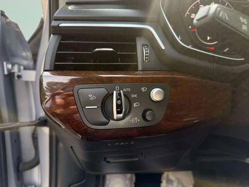 Used 2018 Audi A4 2.0T allroad Prestige w/ Prestige Package image 17