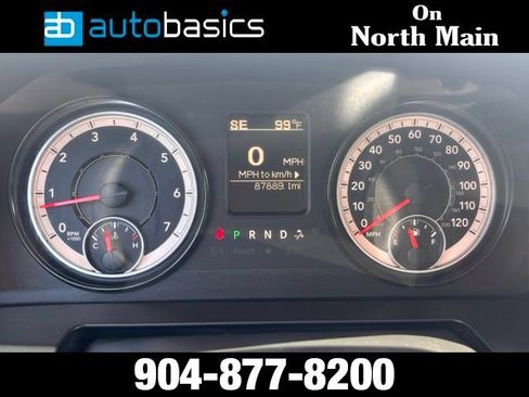 Used 2018 RAM 1500 Express w/ Express Value Package RWD image 34