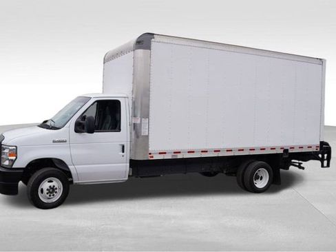 Used 2024 Ford E-450 and Econoline 450 Super Duty w/ Power Windows & Locks Group image 10