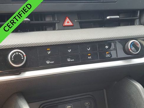 Used 2024 Kia Sportage LX FWD image 16