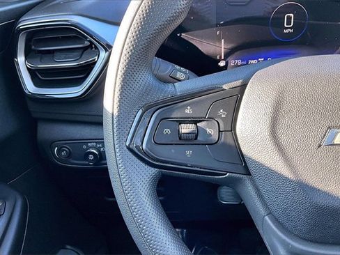 Used 2024 Chevrolet TrailBlazer LT image 11