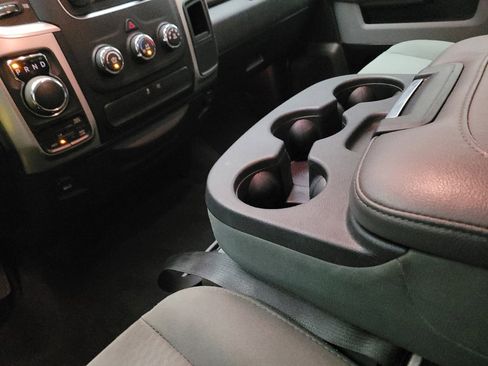 Used 2019 RAM 1500 Classic SLT AWD/4WD image 26