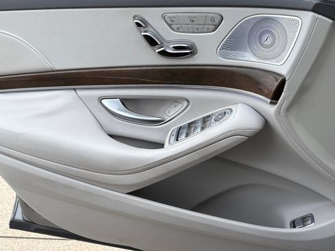 Used 2015 Mercedes-Benz S 550 Sedan image 27