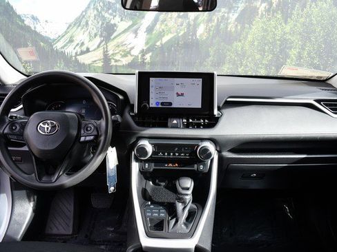 Certified 2024 Toyota RAV4 LE image 18