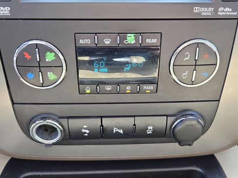 Used 2013 GMC Yukon XL SLT RWD image 17