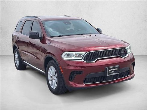 Used 2023 Dodge Durango SXT Launch Edition RWD image 3