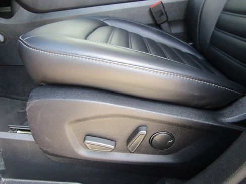 Used 2024 Ford Edge SEL image 12