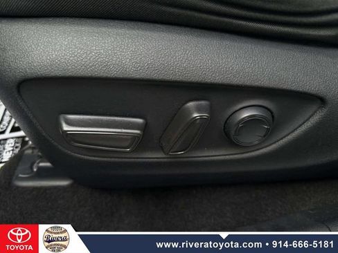 Used 2023 Toyota RAV4 XLE AWD/4WD image 12