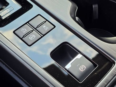 New 2026 Subaru Outback Limited AWD/4WD image 38