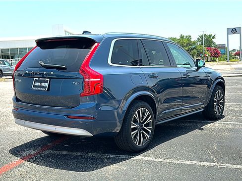 Used 2022 Volvo XC90 T6 Momentum w/ Advanced Package AWD/4WD image 8