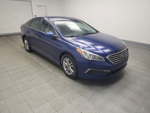 Used 2016 Hyundai Sonata SE w/ Cargo Package FWD image 11