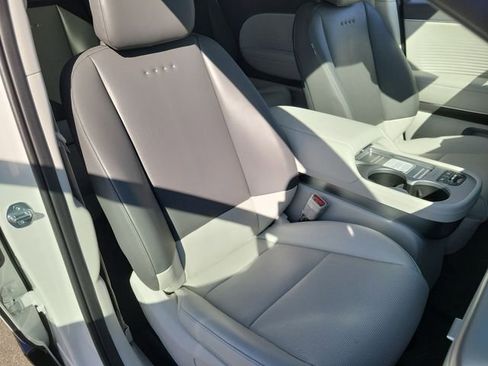 New 2026 Hyundai Ioniq 9 SEL image 17