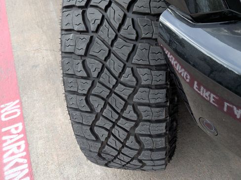 Used 2024 GMC Hummer EV 3X w/ Extreme Off-Road Package image 11