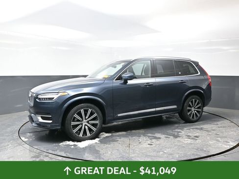 Used 2024 Volvo XC90 B6 Plus image 11