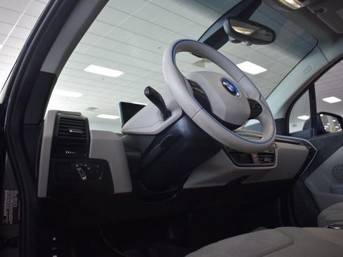 Used 2014 BMW i3 w/ Range Extender image 64