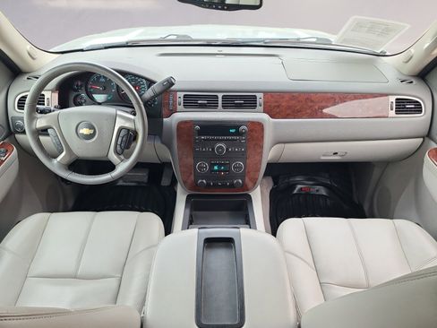 Used 2014 Chevrolet Tahoe LT image 17