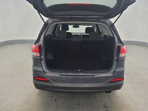 Used 2017 Kia Sorento AWD w/ LX Convenience Package image 29