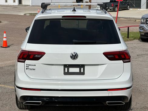 Used 2021 Volkswagen Tiguan SE R-Line image 5