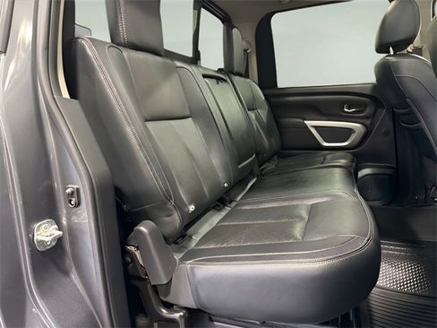 Used 2020 Nissan Titan SL w/ Moonroof Package image 35