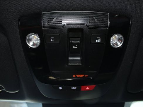 Used 2023 Kia K5 GT-Line image 32