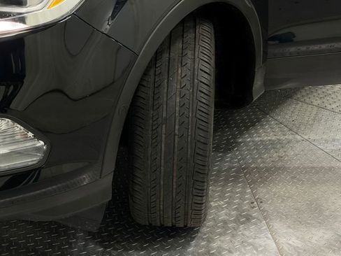 Used 2017 Ford Escape Titanium w/ Canadian Touring Package image 36