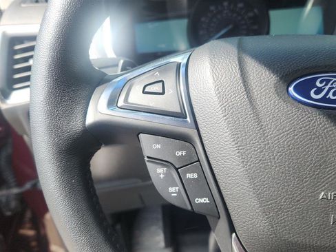 Used 2018 Ford Edge Titanium w/ Technology Package AWD/4WD image 14