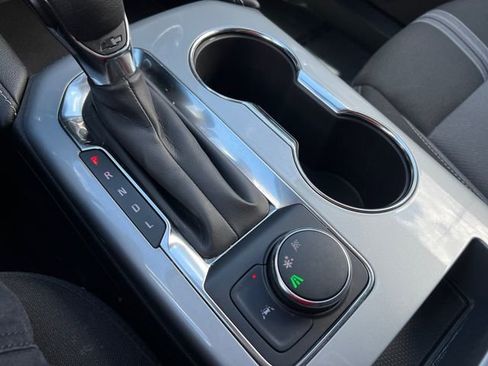 Used 2025 Chevrolet Blazer LT image 23