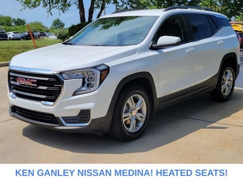 Used 2024 GMC Terrain SLE w/ Driver Convenience Package FWD image 7