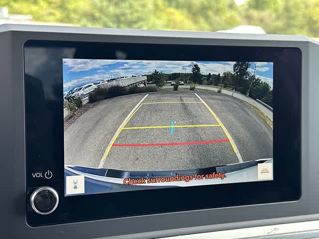 Used 2025 Toyota Tacoma SR5 RWD image 13