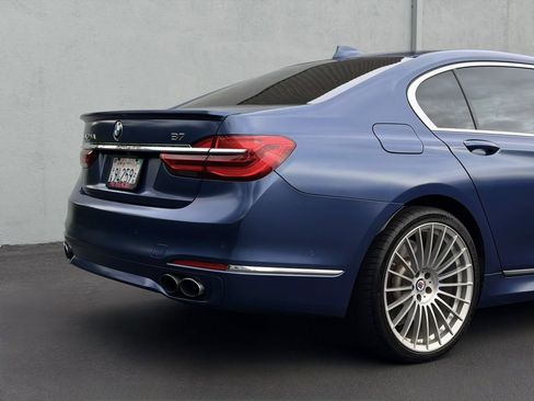 Used 2019 BMW ALPINA B7 xDrive w/ Luxury Rear Seating Package image 10