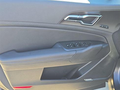 New 2026 Kia Sportage SX image 20