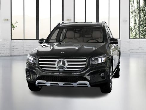 Used 2026 Mercedes-Benz GLB 250 4MATIC image 42