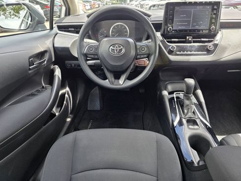 Used 2022 Toyota Corolla LE FWD image 12