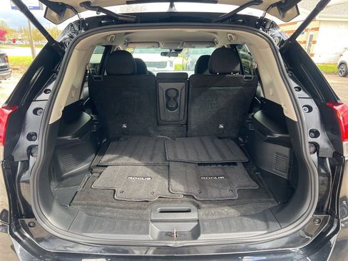 Used 2020 Nissan Rogue SV AWD/4WD image 11