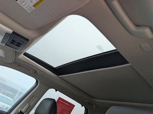 Certified 2024 Nissan Rogue SL w/ SL Premium Package image 26