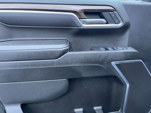 Used 2023 Chevrolet Silverado 1500 RST image 22