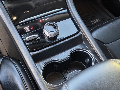 Used 2023 Jeep Grand Cherokee Limited image 19