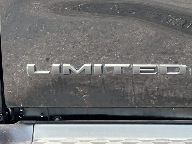 Used 2024 RAM 3500 Limited AWD/4WD image 10