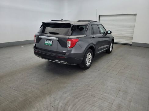 Used 2020 Ford Explorer XLT w/ Equipment Group 202A AWD/4WD image 9