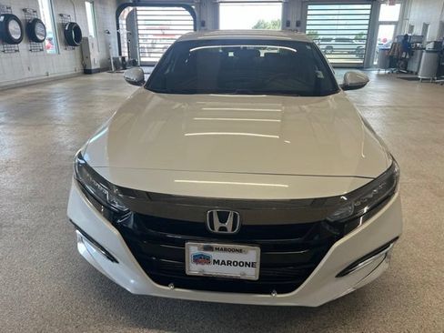 Used 2020 Honda Accord Sport image 2