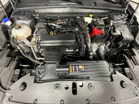 Used 2025 Lincoln Nautilus Premier w/ Jet Appearance Package image 26