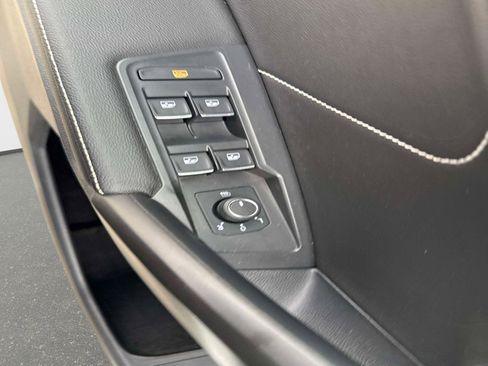 Used 2022 Volkswagen Tiguan SE image 20